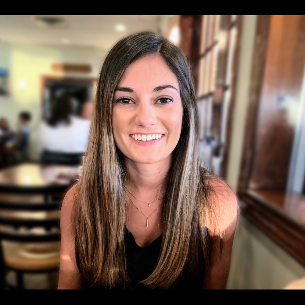 Meet your Posher, Danielle